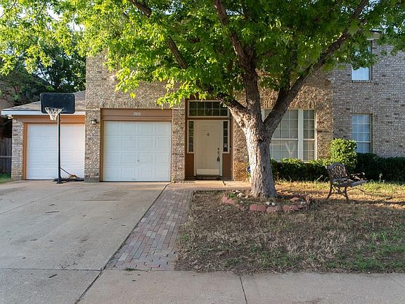 2nd image of 2808 Clovermeadow Dr