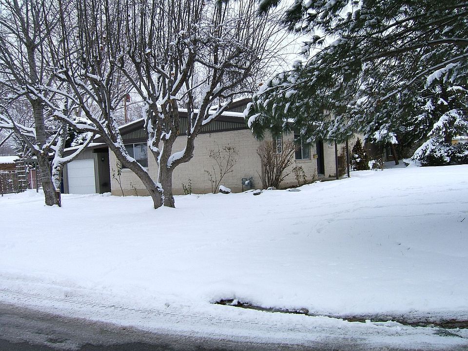 1st image of 5235 Woodcrest Dr
