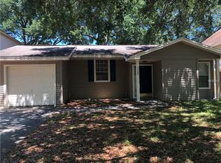 7608 Glades Ct, Temple Terrace, FL 33637