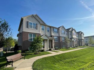 502 Lexington Ln, Rolling Mdws, IL 60008