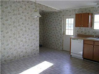 4th image of 429 Lake Rosemary Ct