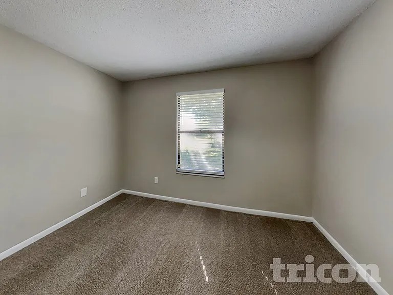 10672 Parliament Pl — Photo 13