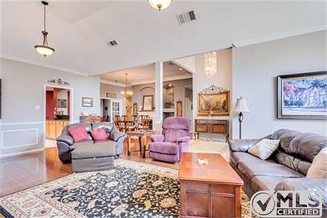 4th image of 8216 Fisher Dr