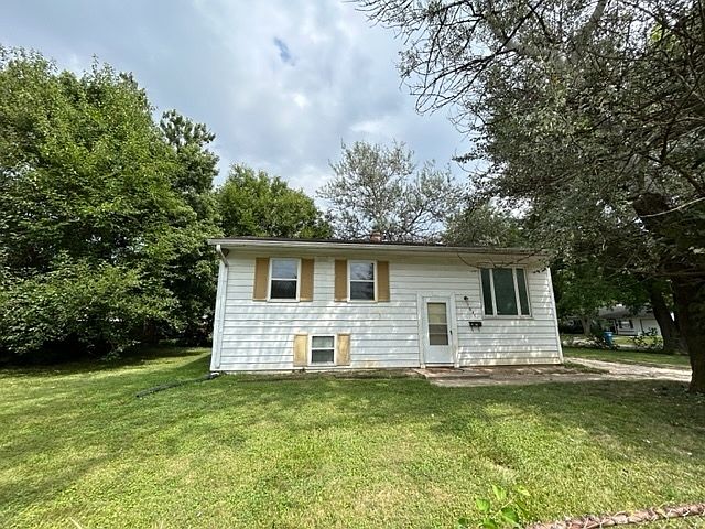 1st image of 3847 N Faculty Dr
