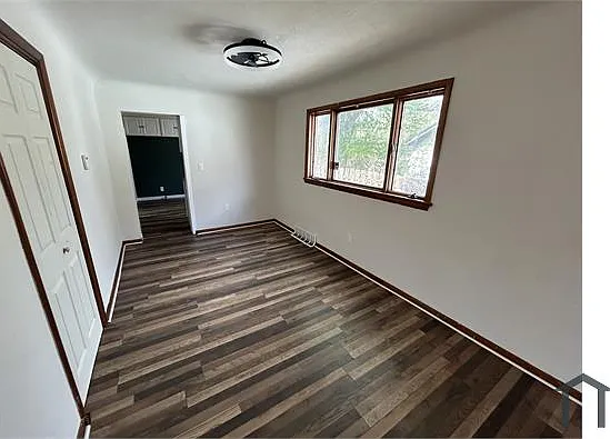 3430 E 73rd St — Photo 31