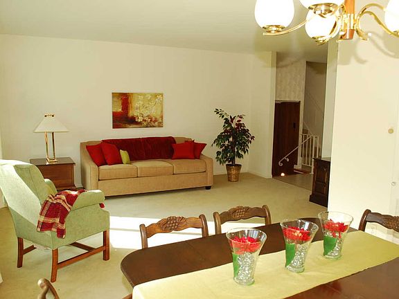Living Room 5th View