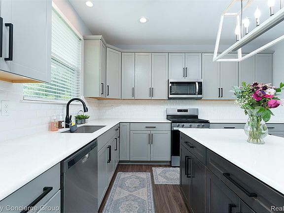 5th image of 10066 Willow Oak Dr