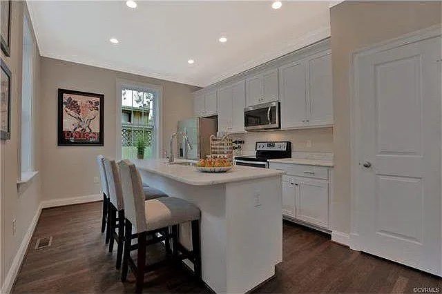 809 Idlewood Ave — Photo 6