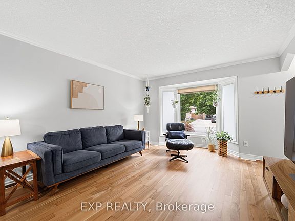 4th image of 103 Clara Cres
