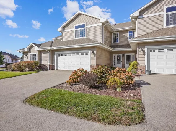 1632 Grey Fox TRAIL #22, Mukwonago, WI 53149