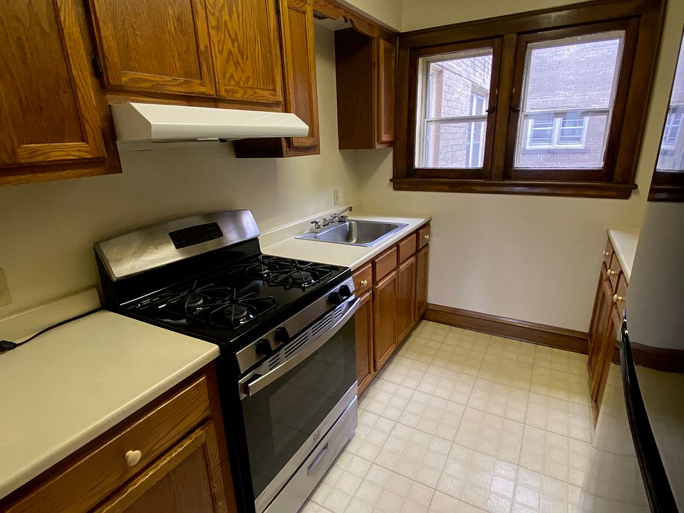 Kitchen with newer appliances
