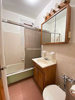 5th image of 3087 33rd St #1A
