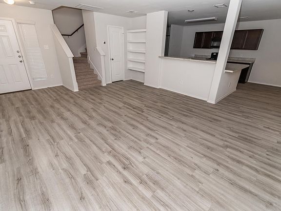 3rd image of 24403 Veratti Ln