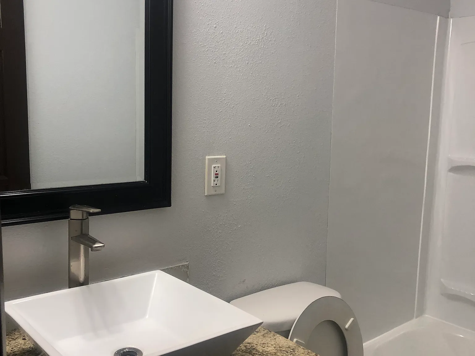 3 bed, 850 sqft, $1,850 — Photo 4
