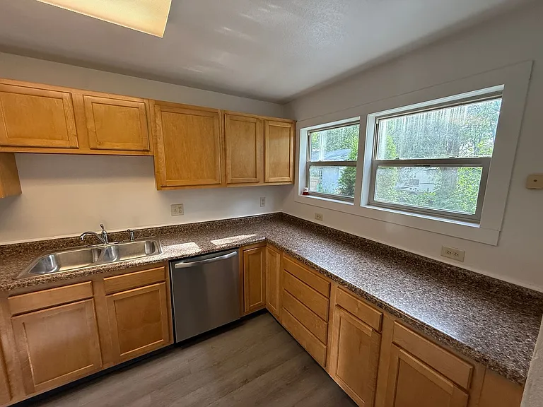 7149 Stellhorn Rd — Photo 7