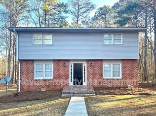 65 Sunrise Cir, Carrollton, GA 30117