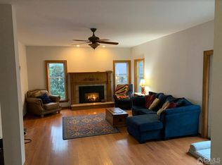 54 Cranbury Neck Rd, Cranbury, NJ 08512