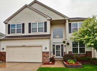 1859 W Windsor Dr, Round Lake, IL 60073