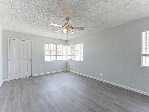 2nd image of 1306 Rexford Pl #A