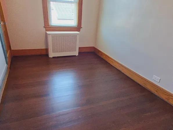 285 Born Street image 29 of 41