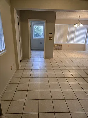 Vancouver 2B/1B Home on Corner Lot at Central Park — Photo 4