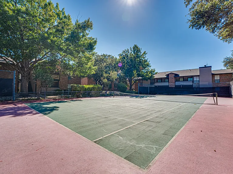 Southern Oaks — Photo 35