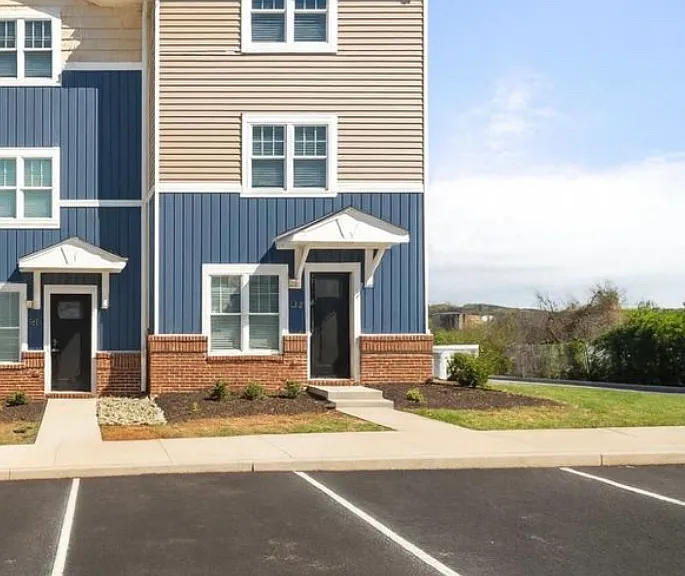 1600 Wards Ferry Rd #708 — Photo 1