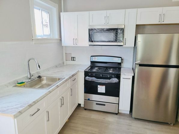 1428 Powell St Floor 2