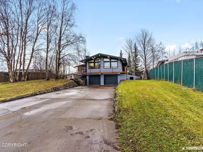 1749 Brink Dr, Anchorage, AK, 99504