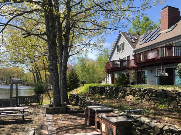 2 Blue Heron Lane, Deerfield, NH 03037