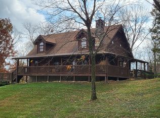 1712 Ridgewood Cir, Lawrenceburg, IN 47025