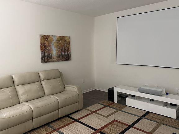 3rd image of 12616 Salomon Cove Dr