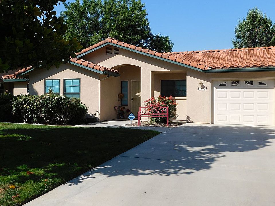 1st image of 1057 Clubhouse Dr