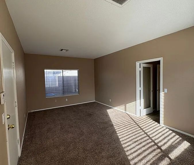 9450 W Quail Ave — Photo 21