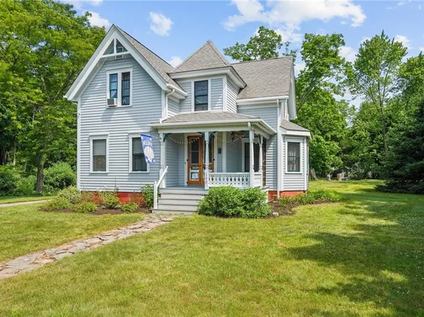 130 S Worcester St, Norton, MA 02766