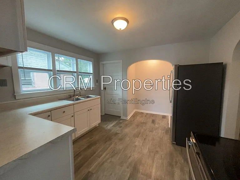 714 E Vaile Ave — Photo 17