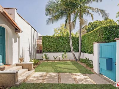 750 N Stanley Ave, Los Angeles, CA, 90046