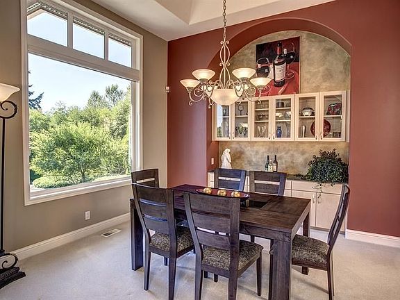 5th image of 16106 SE Cougar Mountain Way