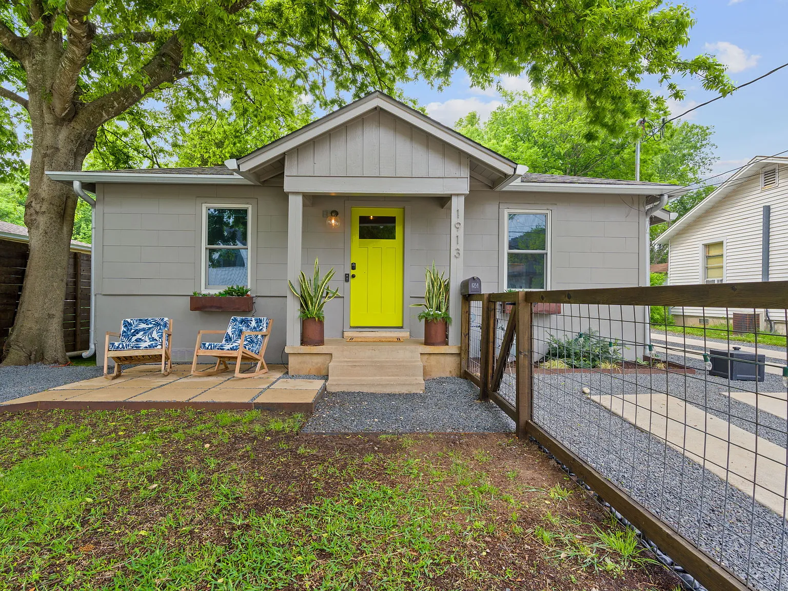 2 bed, 1050 sqft, $2,750 — Photo 3