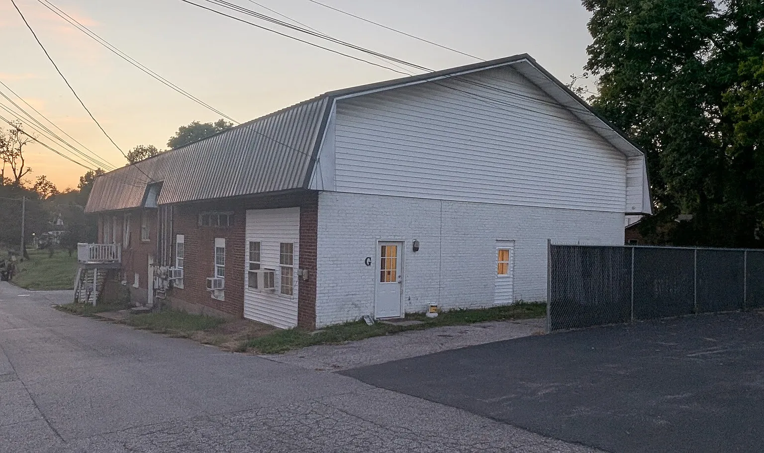 2 bed, 800 sqft, $800 — Photo 1