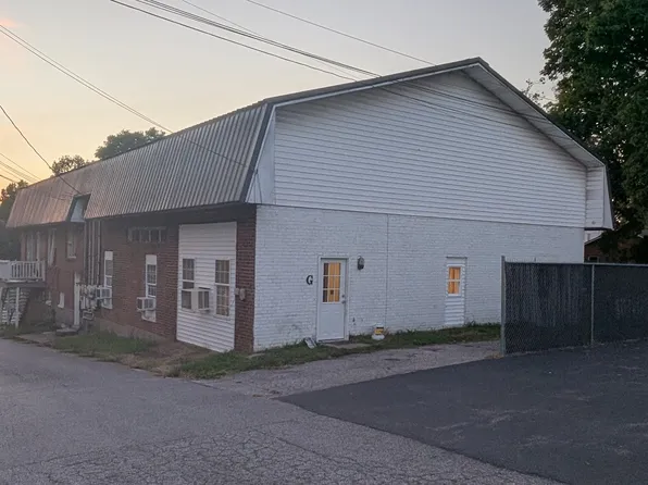 309 S 5th St #G, Murray, KY 42071