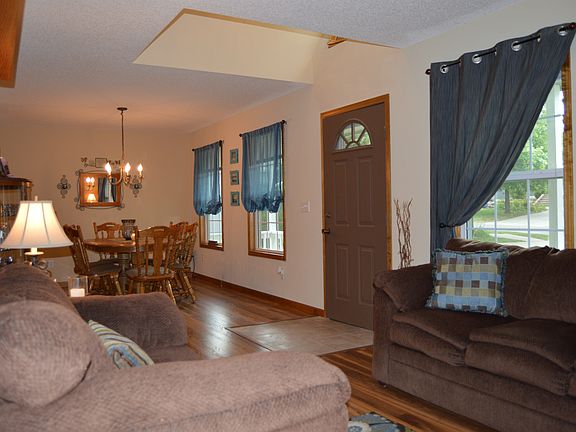2nd image of 1725 Charise Ct