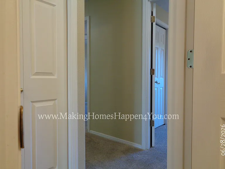 260 SW Oregon Trail Dr — Photo 21