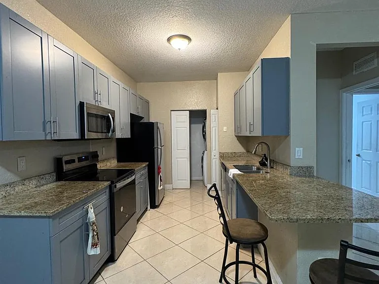 3549 Forest Hill Blvd #25 — Photo 6