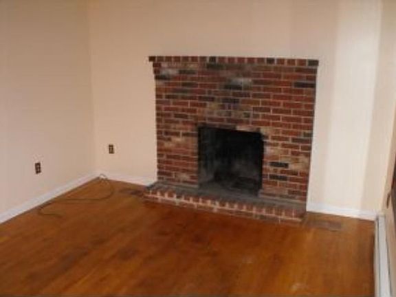 5th image of 52 Bonnie Heights Dr