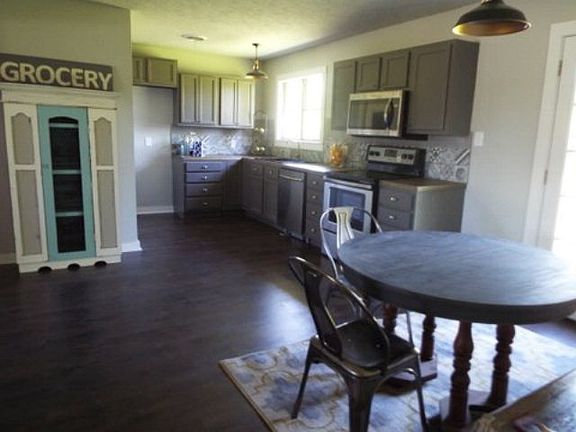 2nd image of 215 Avenue D