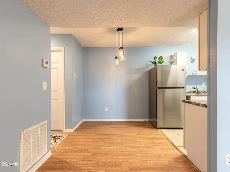 1600 Big Tree Rd #B7 — Photo 8