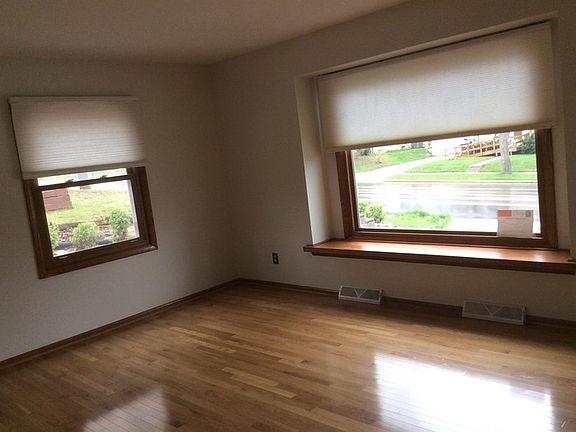 4th image of 425 N Grandview Blvd