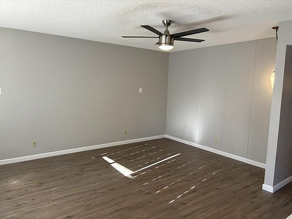 5th image of 9546 E Arbor Cir