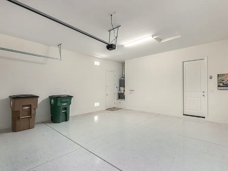 8833 S 167th Ln — Photo 25
